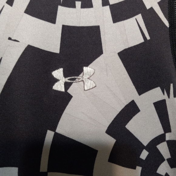 Under Armour Women's Long Sleeve Pullover - Picture 5 of 6